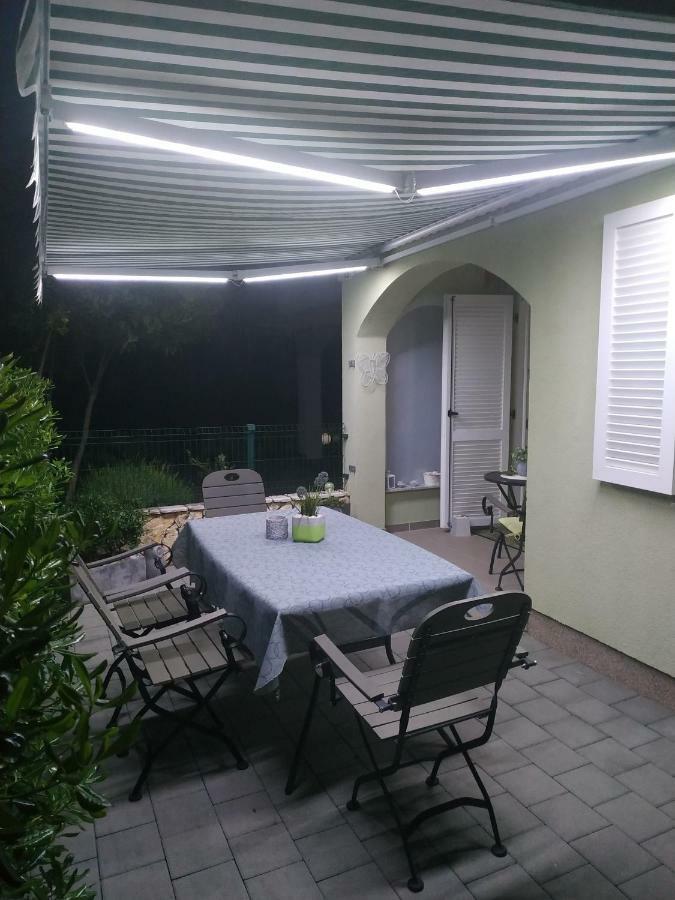 Apartment - Ivo Чизичі Екстер'єр фото
