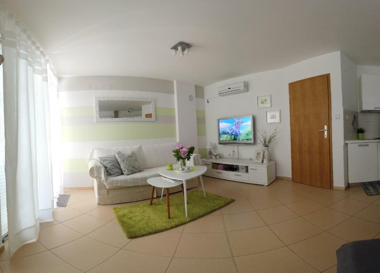 Apartment - Ivo Чизичі Екстер'єр фото